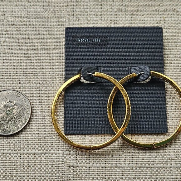 Nordstrom Women Earrings Hoop Round Crystal Accent Gold Tone Fashion Jewelry - Picture 10 of 12